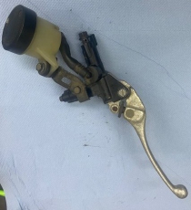 Bremspumpe/Hauptbremszylinder Honda CBR900RR SC28 1993-1995/RVF750 1994-1995/VTR1000 1997-2003 vorne gebraucht mit Beh�lter.